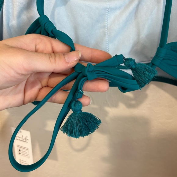 Cupshe Bikini Top in Size Medium - Picture 5 of 6